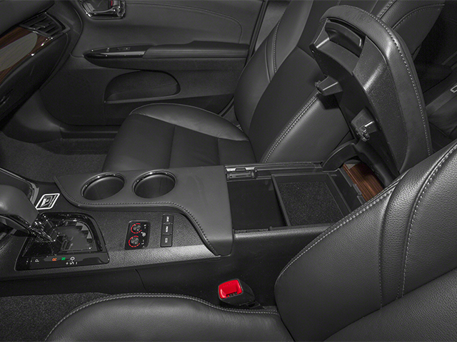 2013 Toyota Avalon D