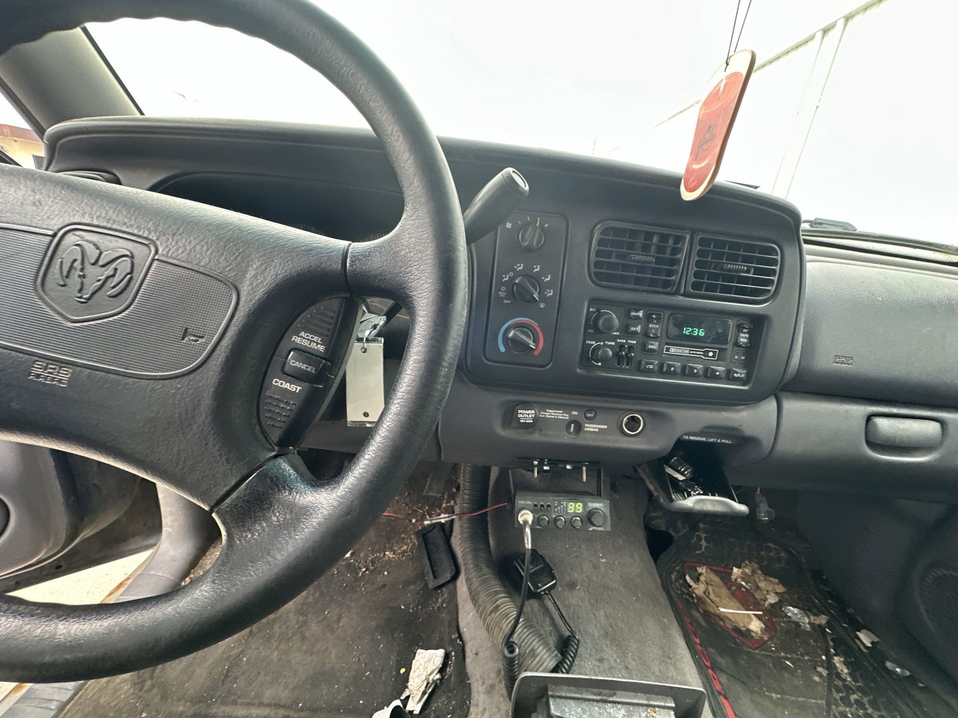 1999 Dodge Dakota SLT