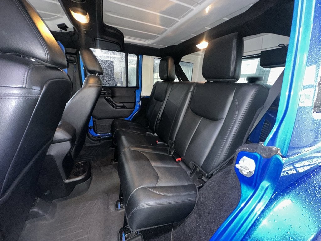 2015 Jeep Wrangler Unlimited Sahara Altitude