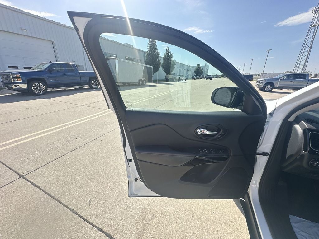 2023 Jeep Cherokee Altitude