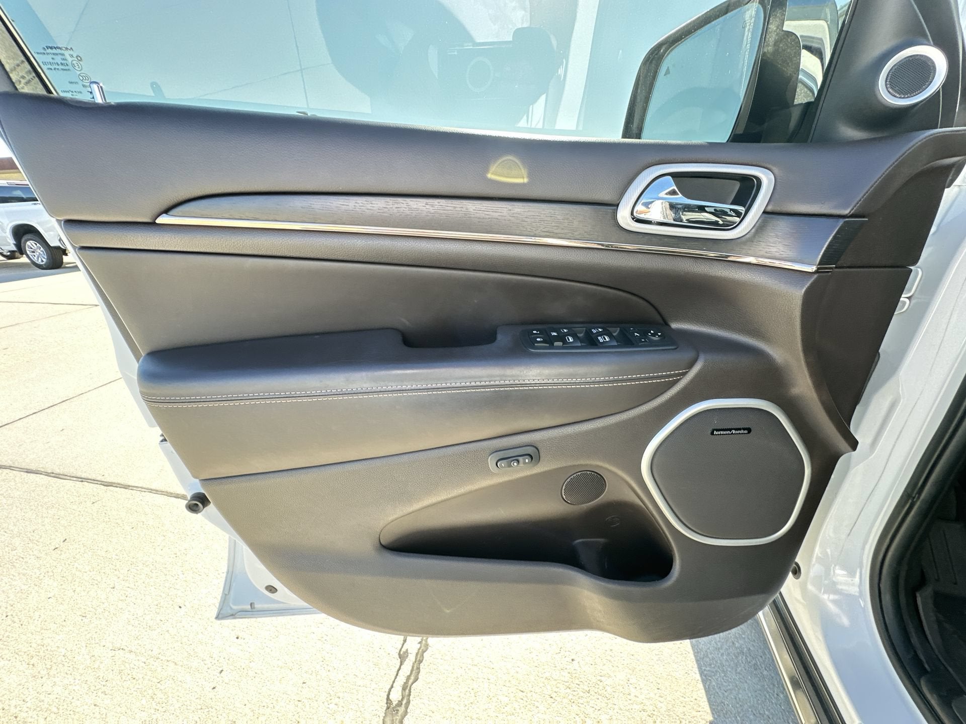 2019 Jeep Grand Cherokee Summit