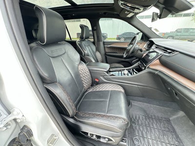 2023 Jeep Grand Cherokee Summit