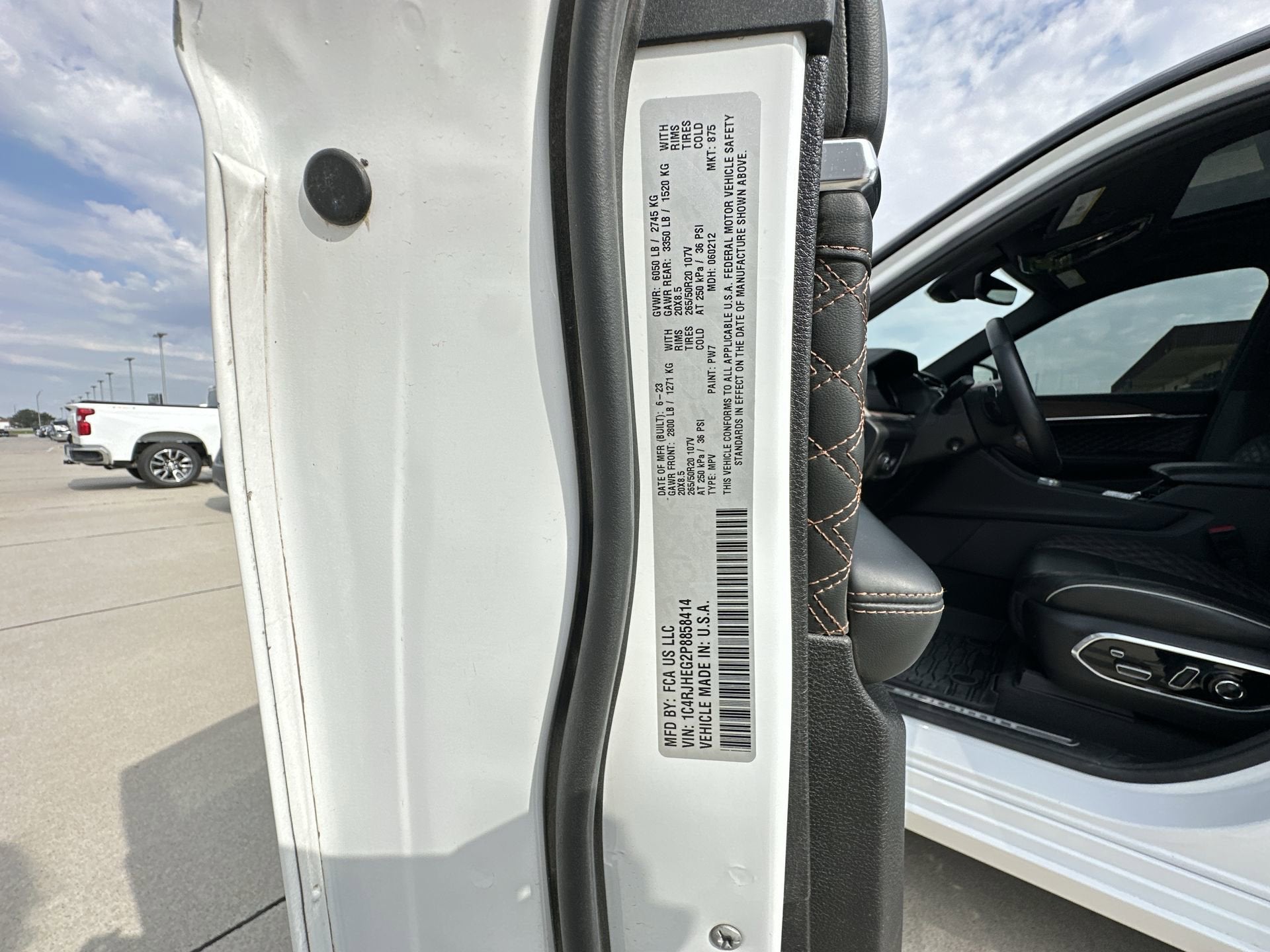 2023 Jeep Grand Cherokee Summit
