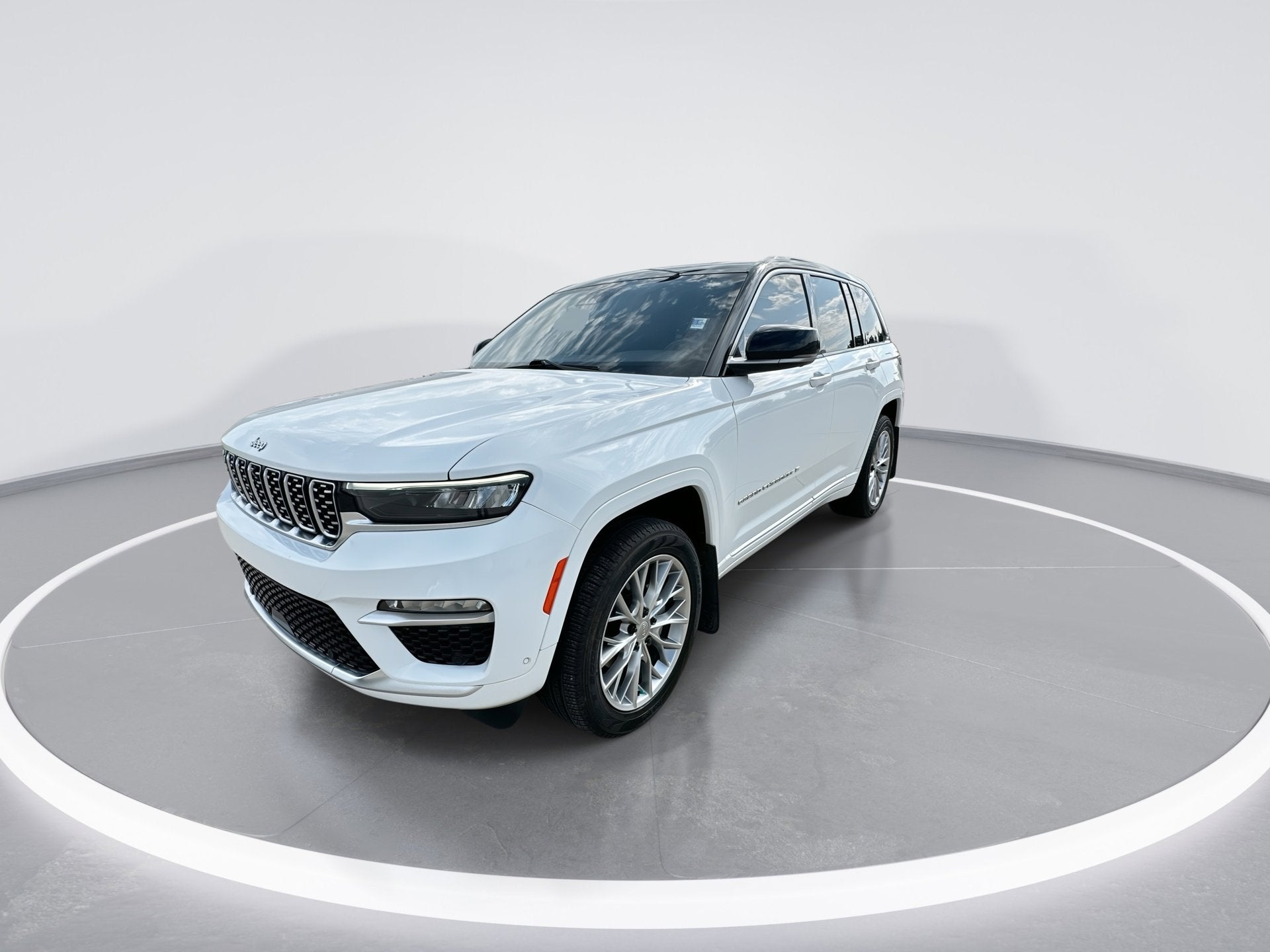 2023 Jeep Grand Cherokee Summit