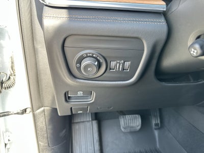 2025 Jeep Grand Cherokee Summit Reserve