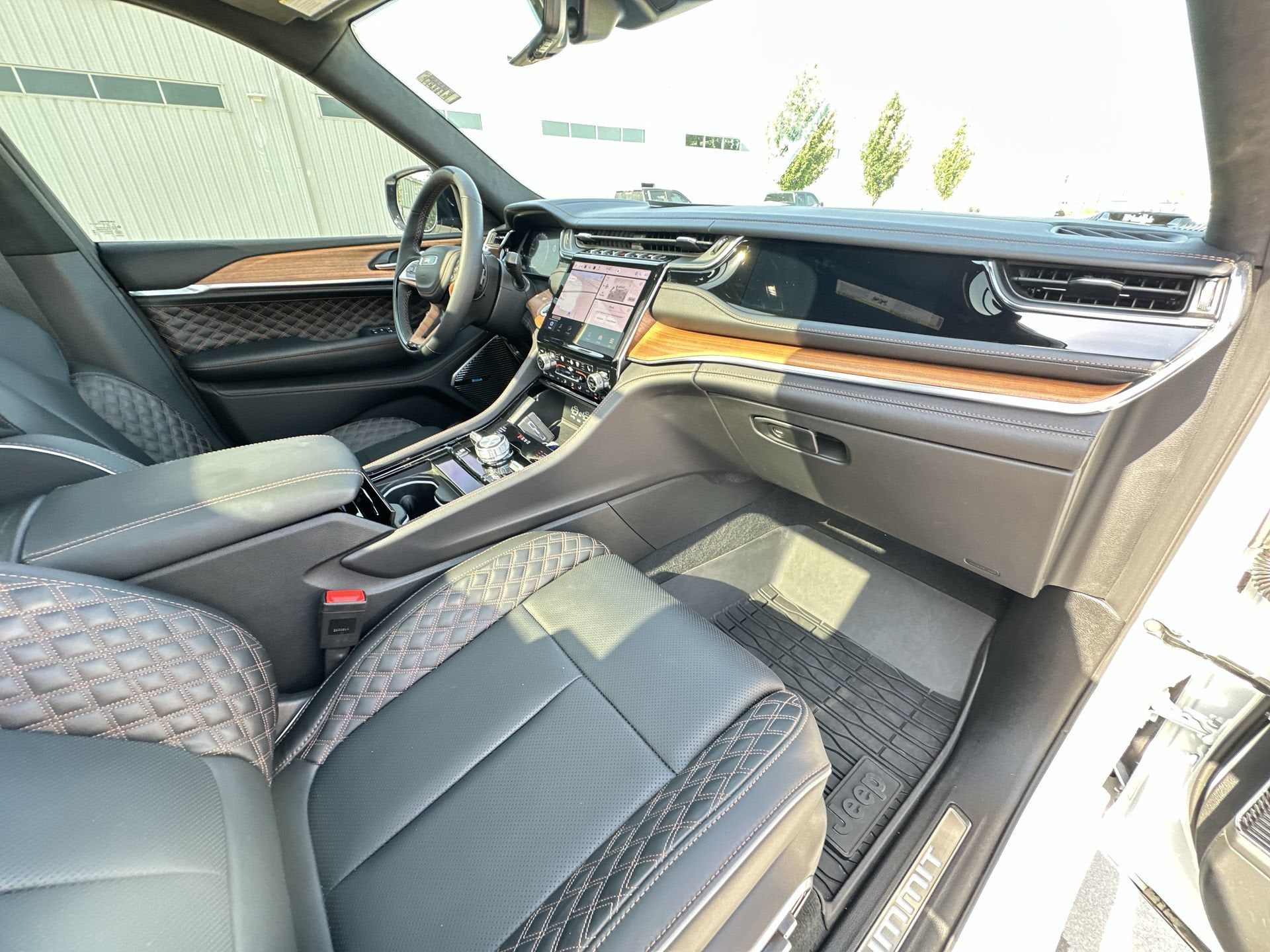 2025 Jeep Grand Cherokee Summit Reserve