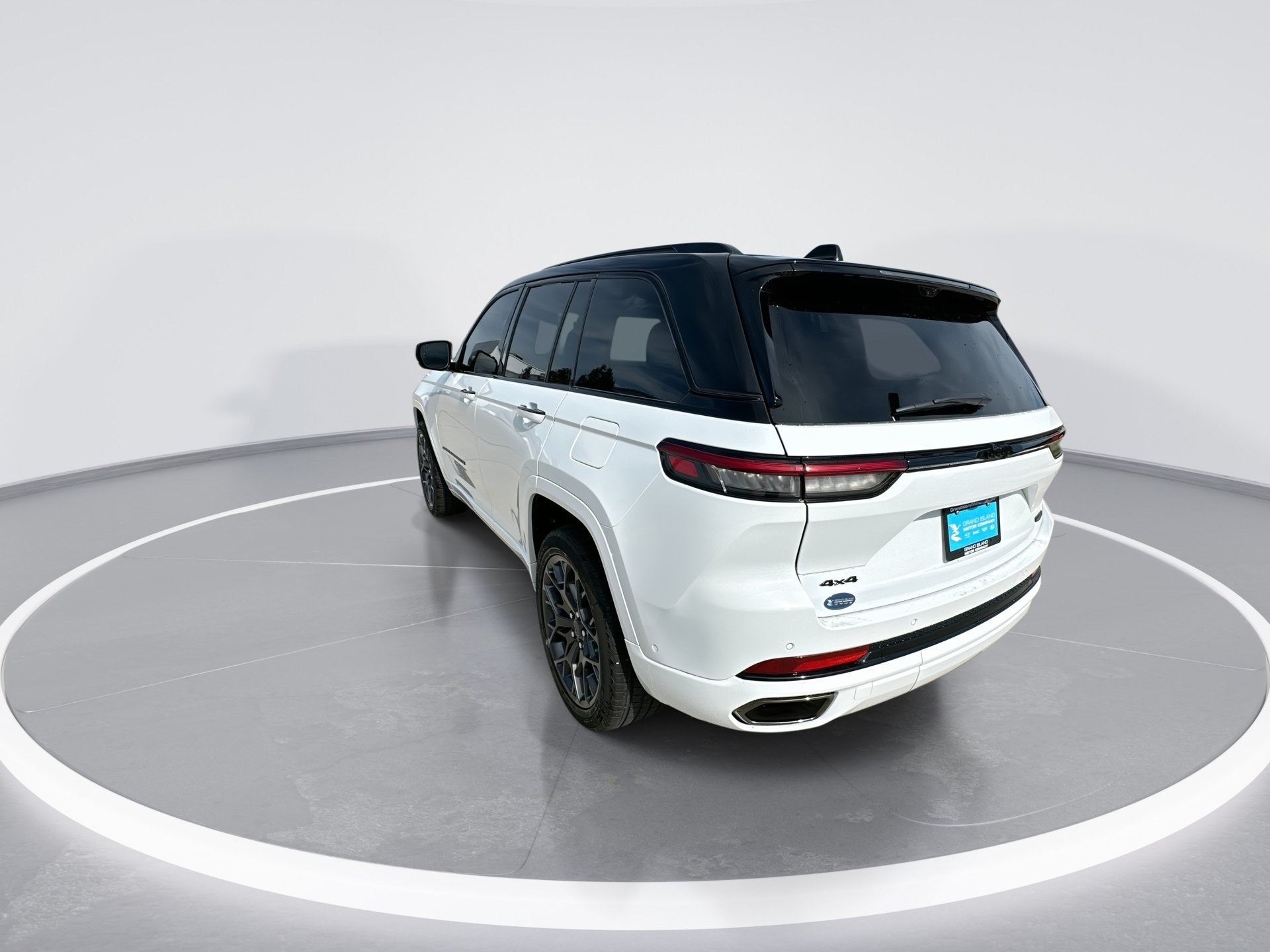 2025 Jeep Grand Cherokee Summit Reserve
