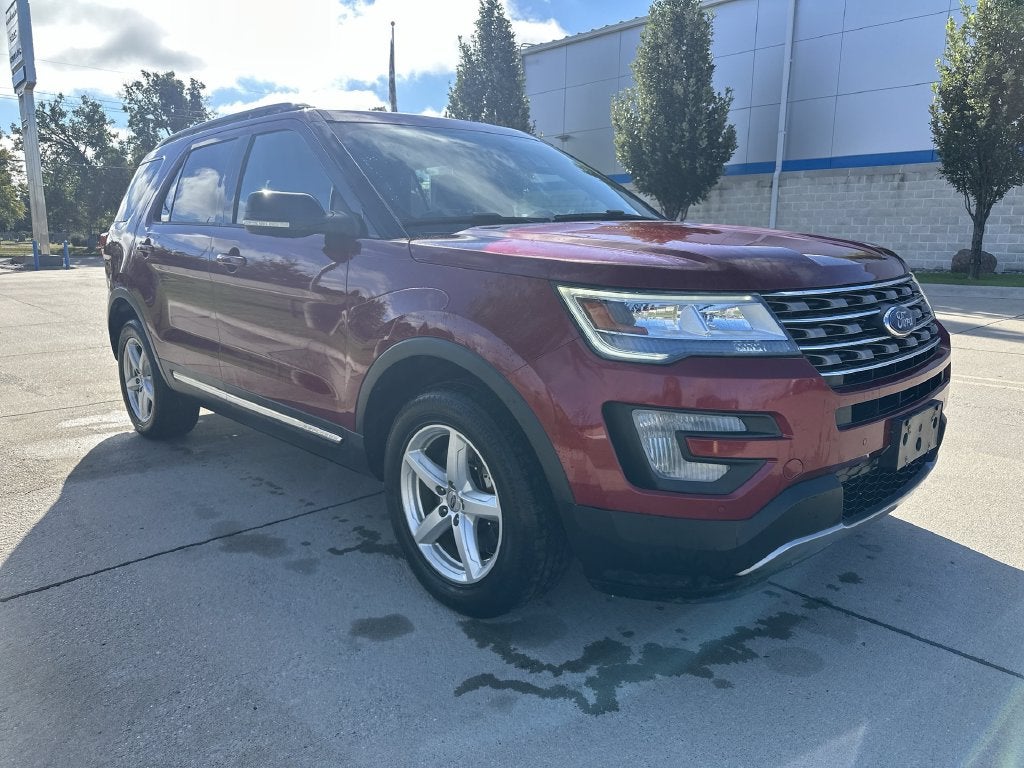 2017 Ford Explorer XLT 202A