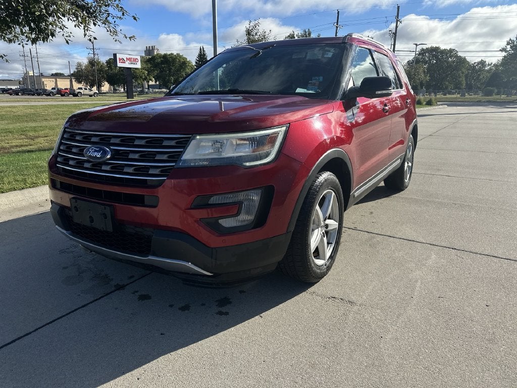 2017 Ford Explorer XLT 202A