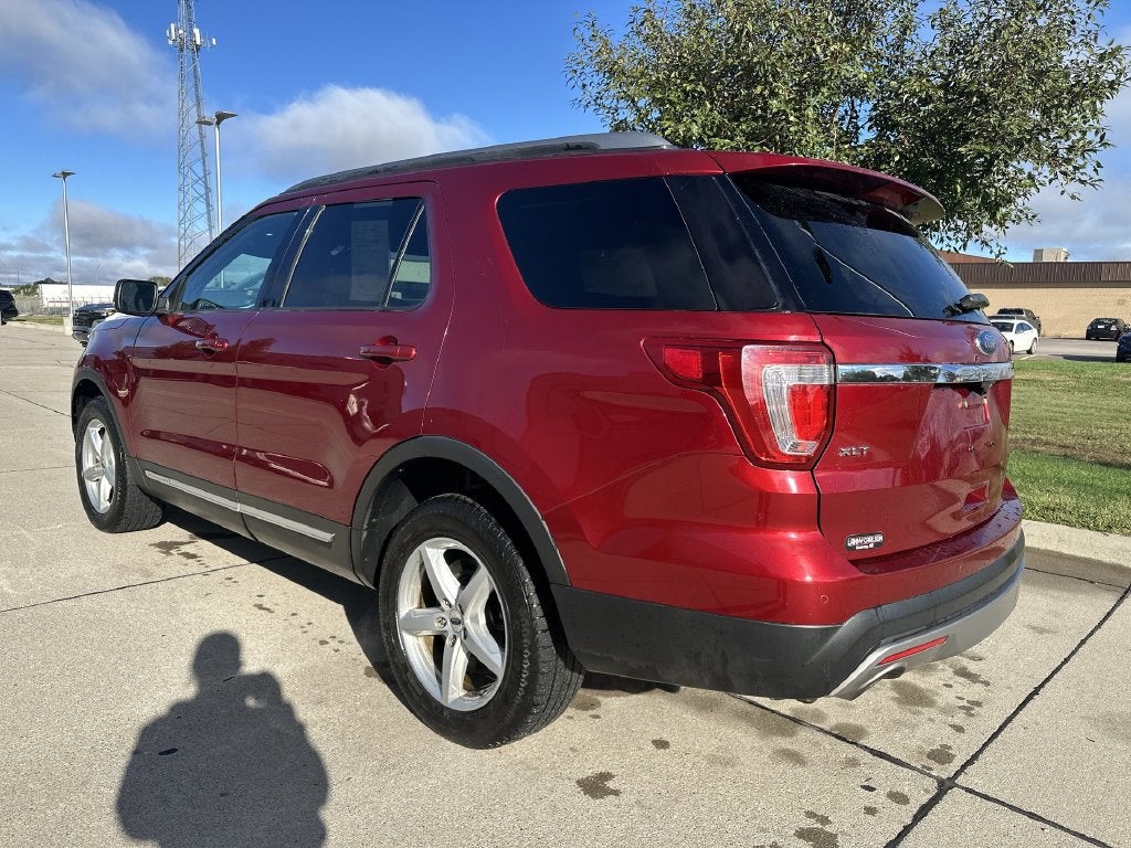 2017 Ford Explorer XLT 202A