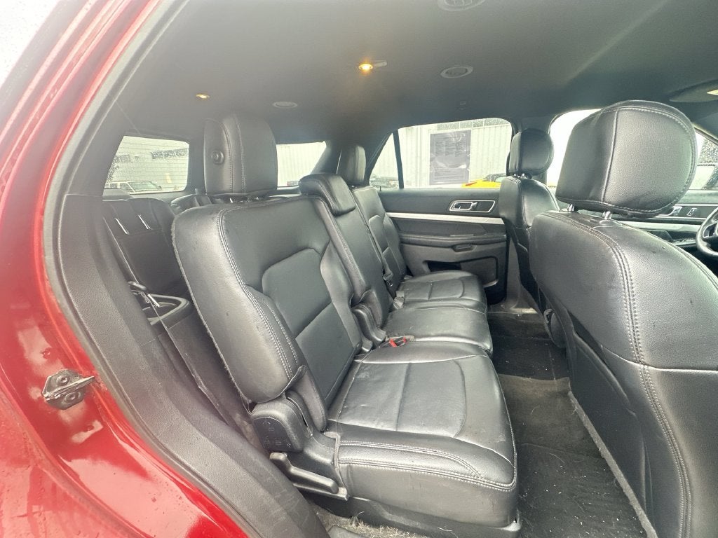 2017 Ford Explorer XLT 202A