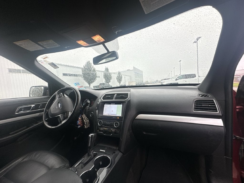 2017 Ford Explorer XLT 202A