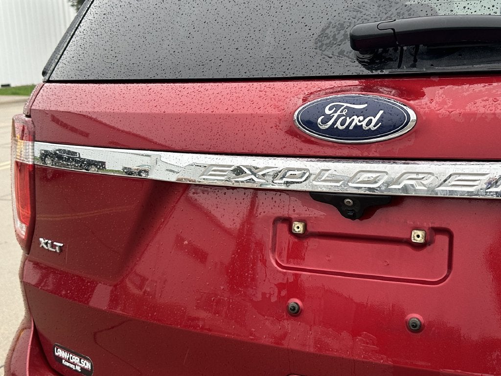 2017 Ford Explorer XLT 202A