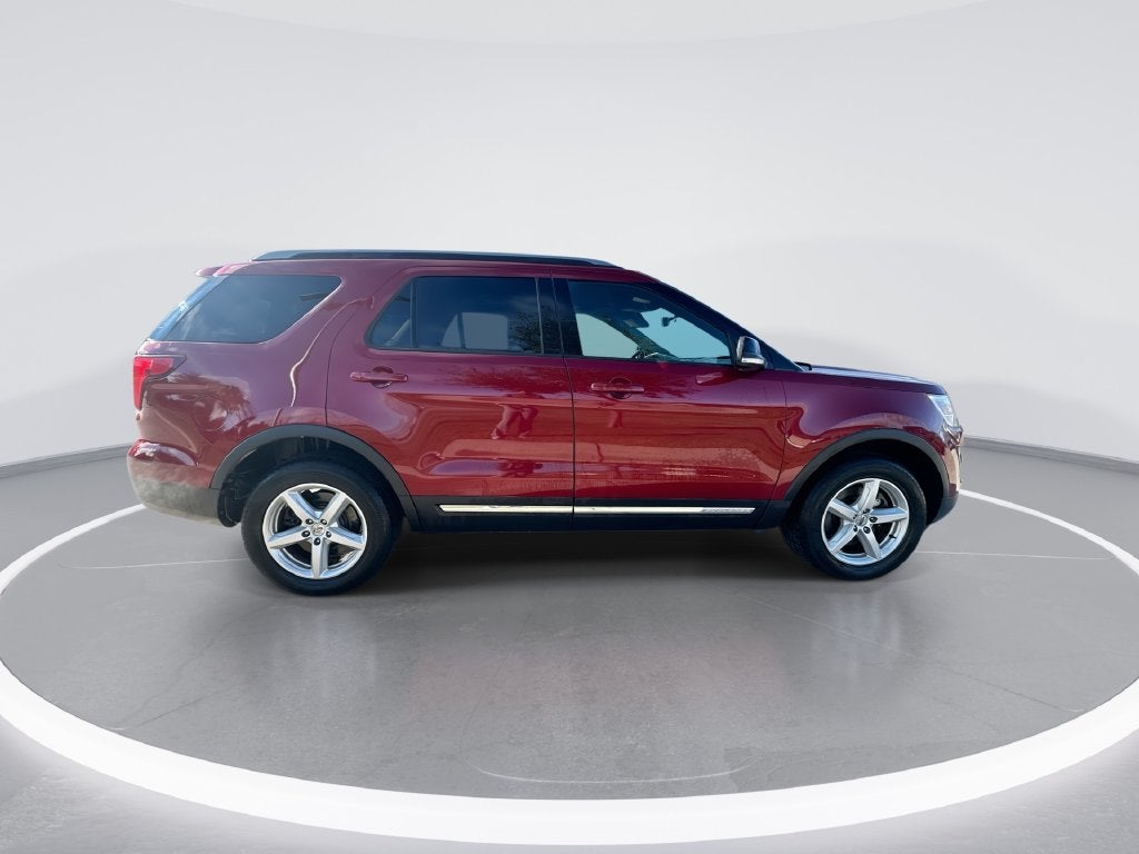 2017 Ford Explorer XLT 202A