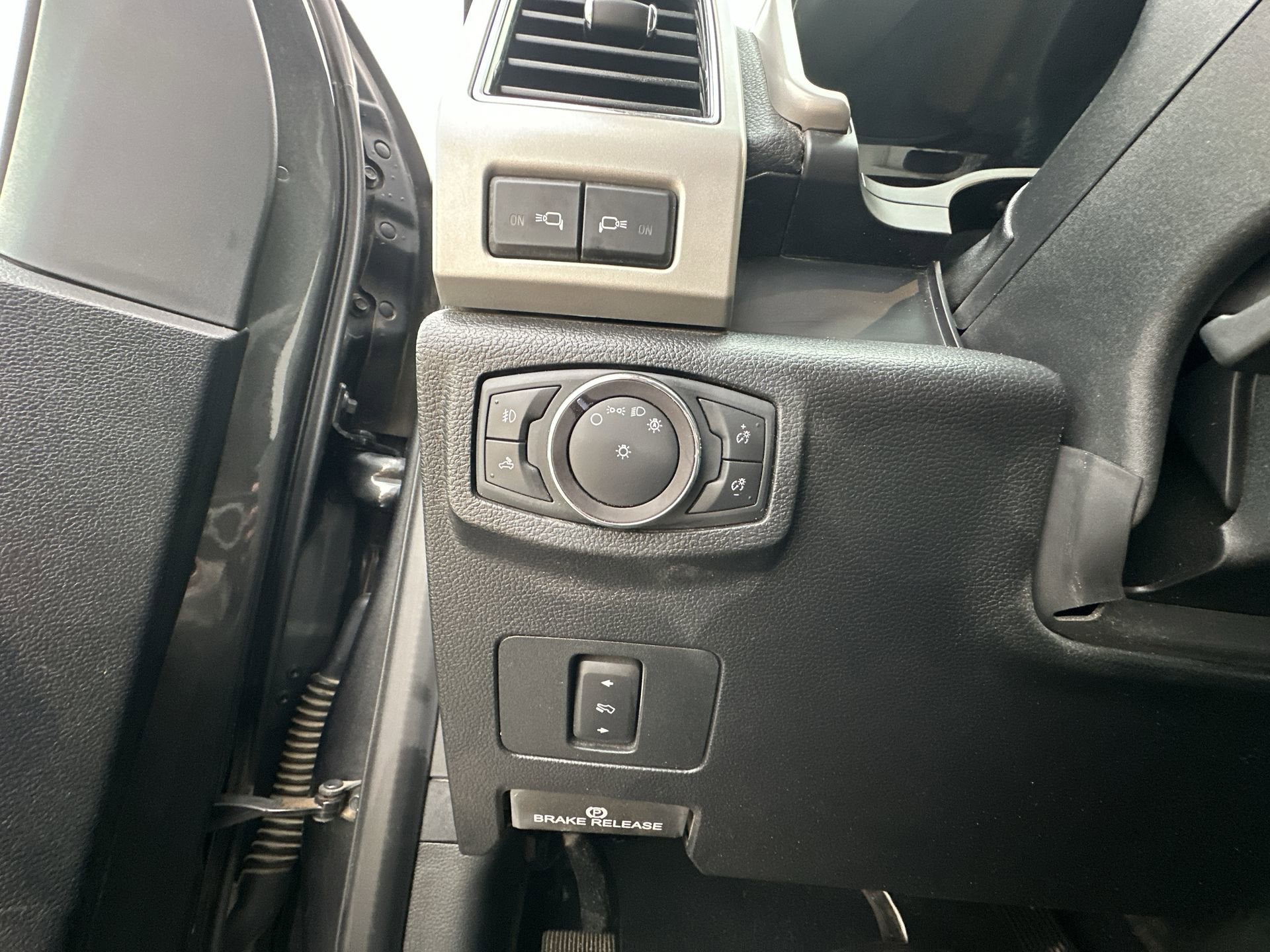 2019 Ford Super Duty F-350 DRW LARIAT