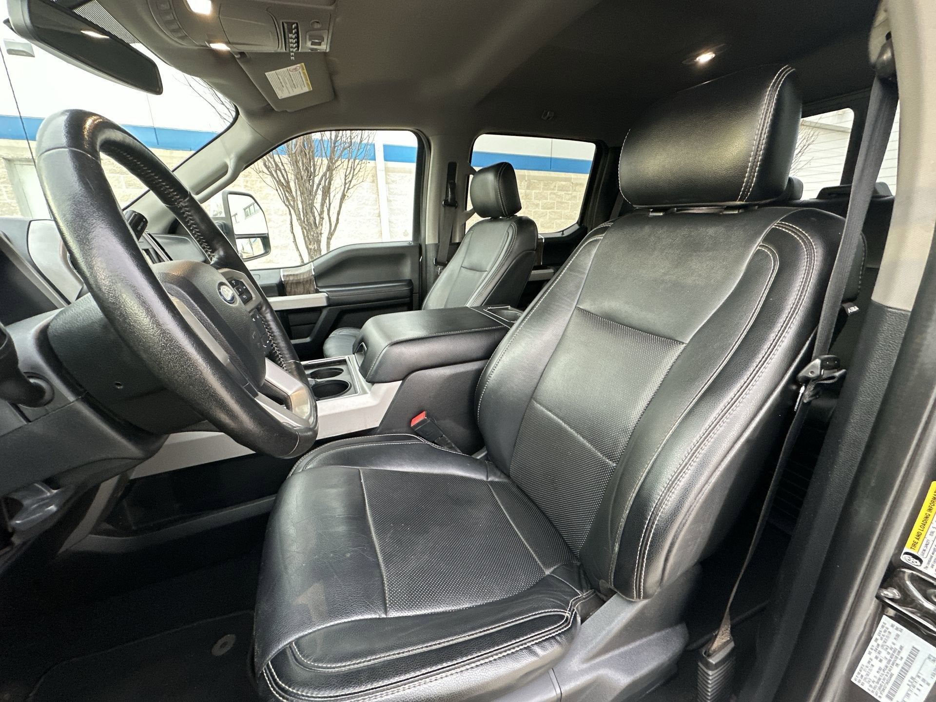 2019 Ford Super Duty F-350 DRW LARIAT