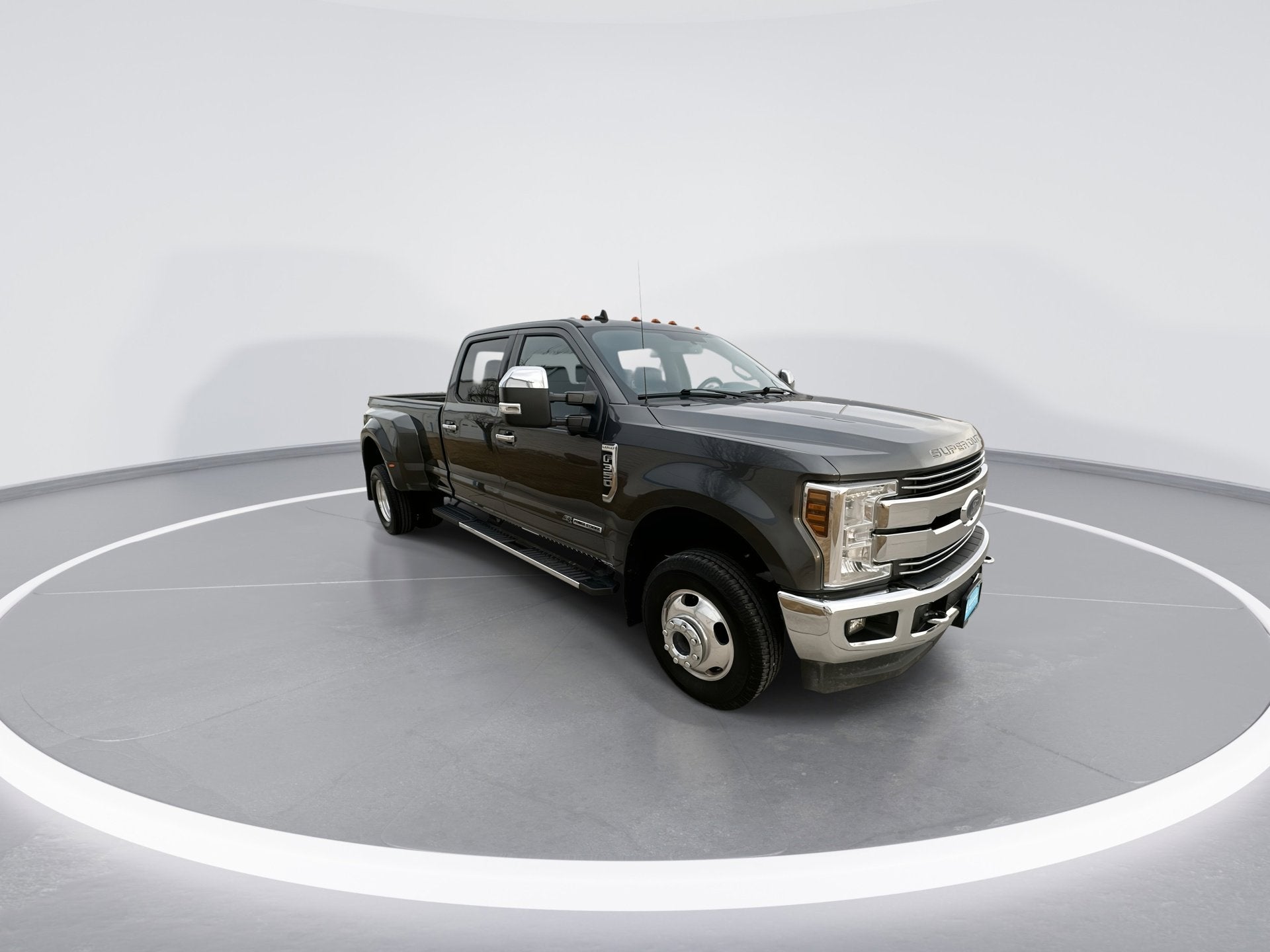 2019 Ford Super Duty F-350 DRW LARIAT