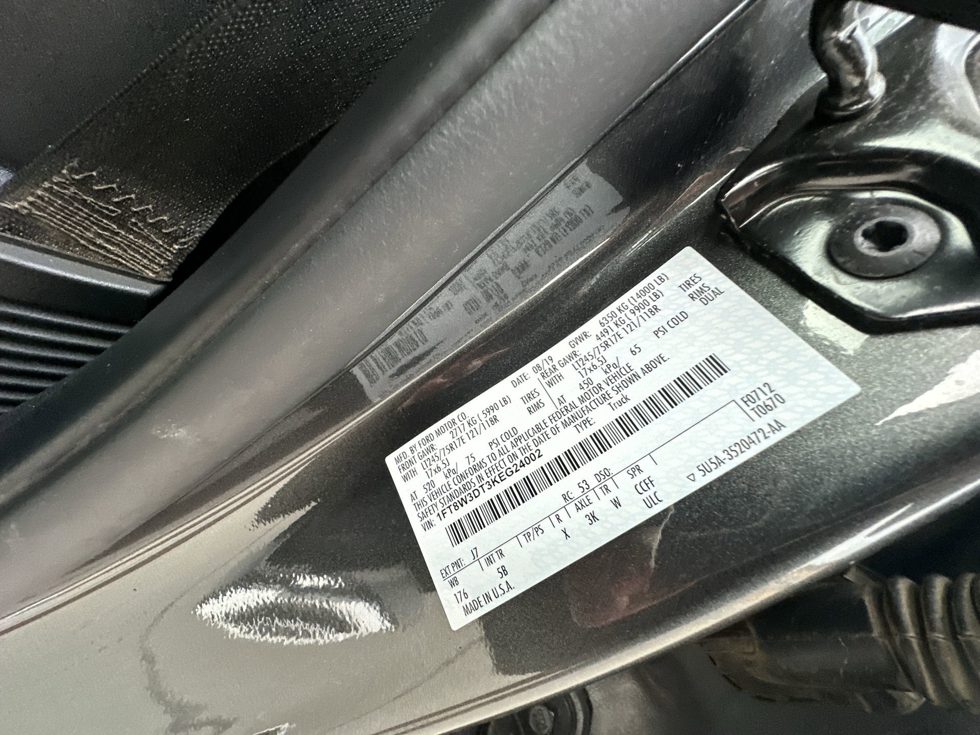 2019 Ford Super Duty F-350 DRW LARIAT