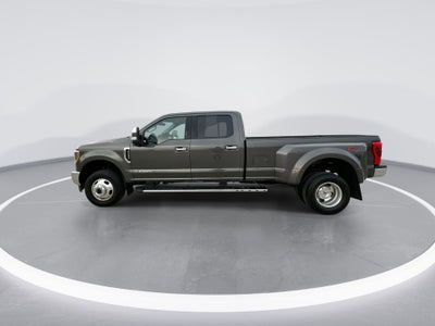 2019 Ford Super Duty F-350 DRW LARIAT