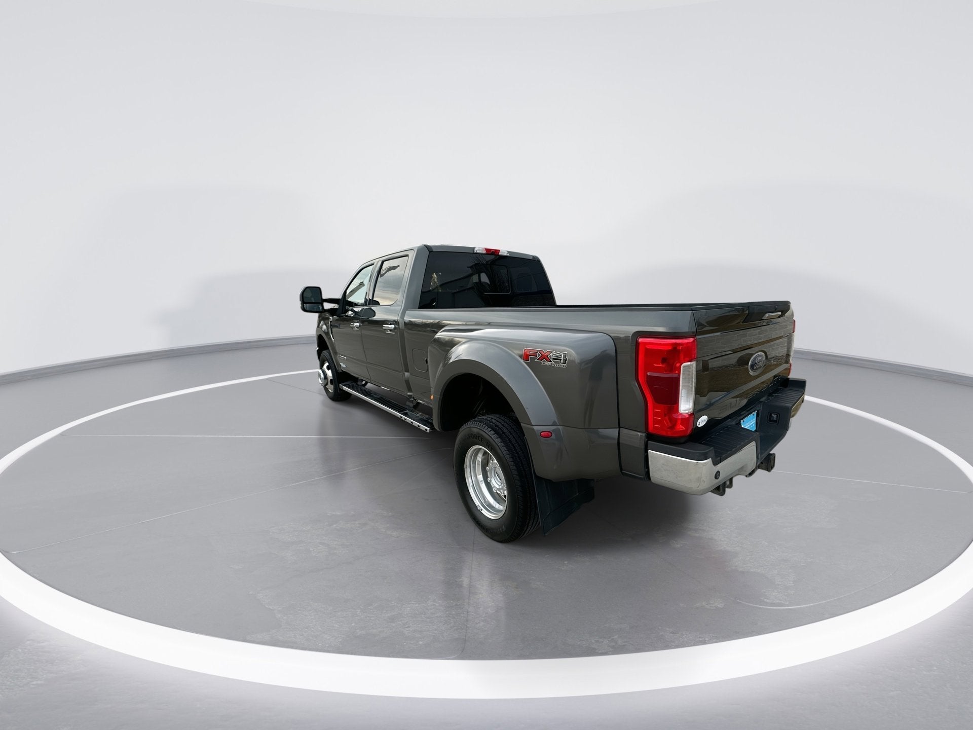 2019 Ford Super Duty F-350 DRW LARIAT