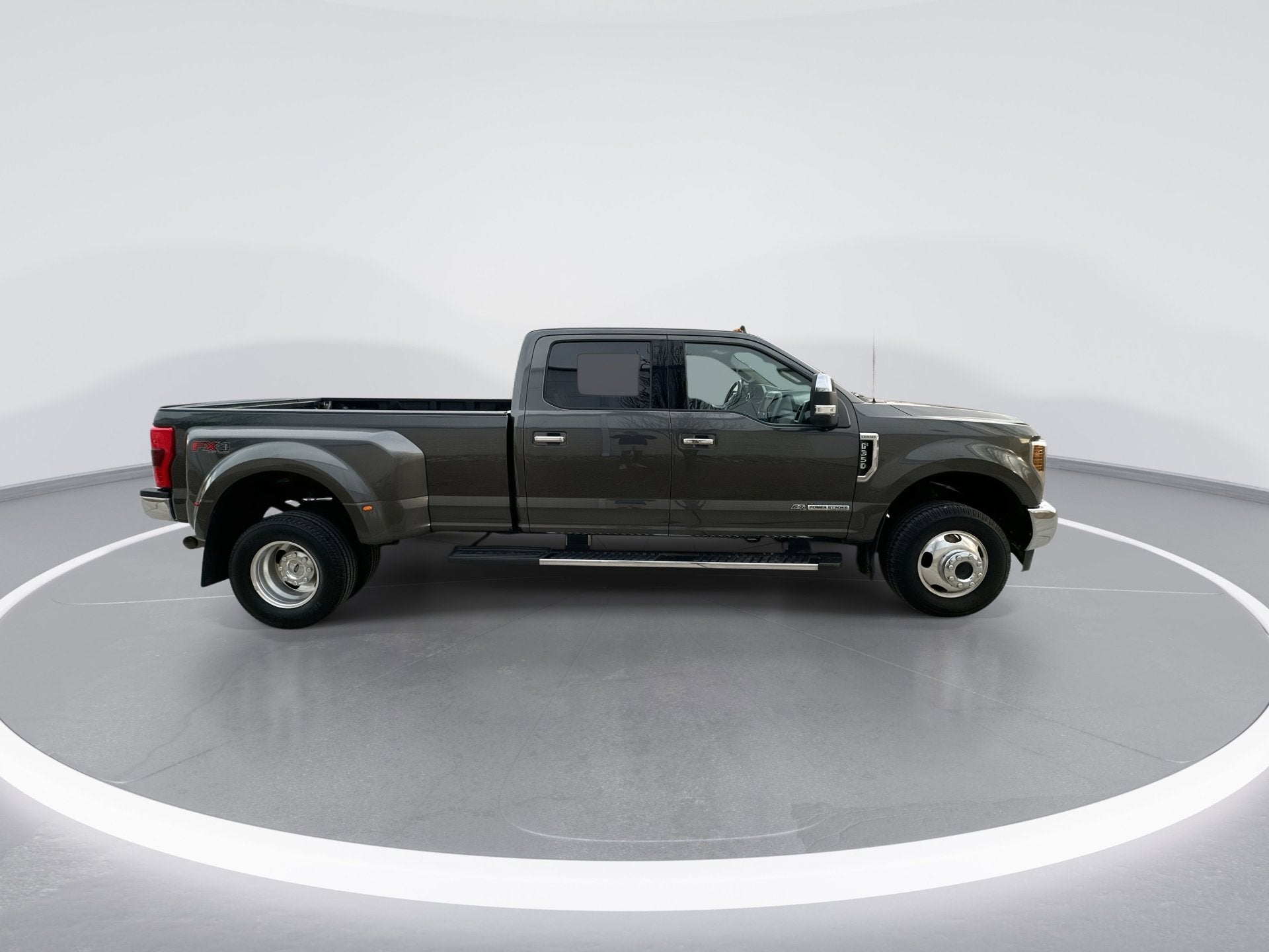 2019 Ford Super Duty F-350 DRW LARIAT