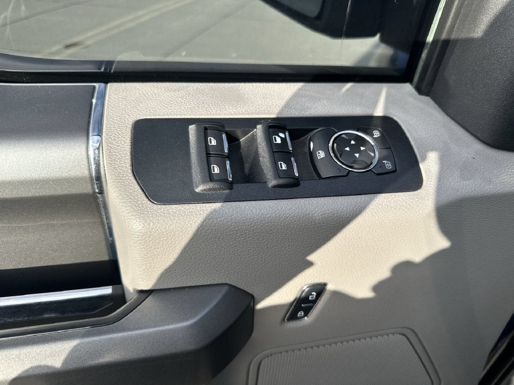 2016 Ford F-150 XLT 302A FX4