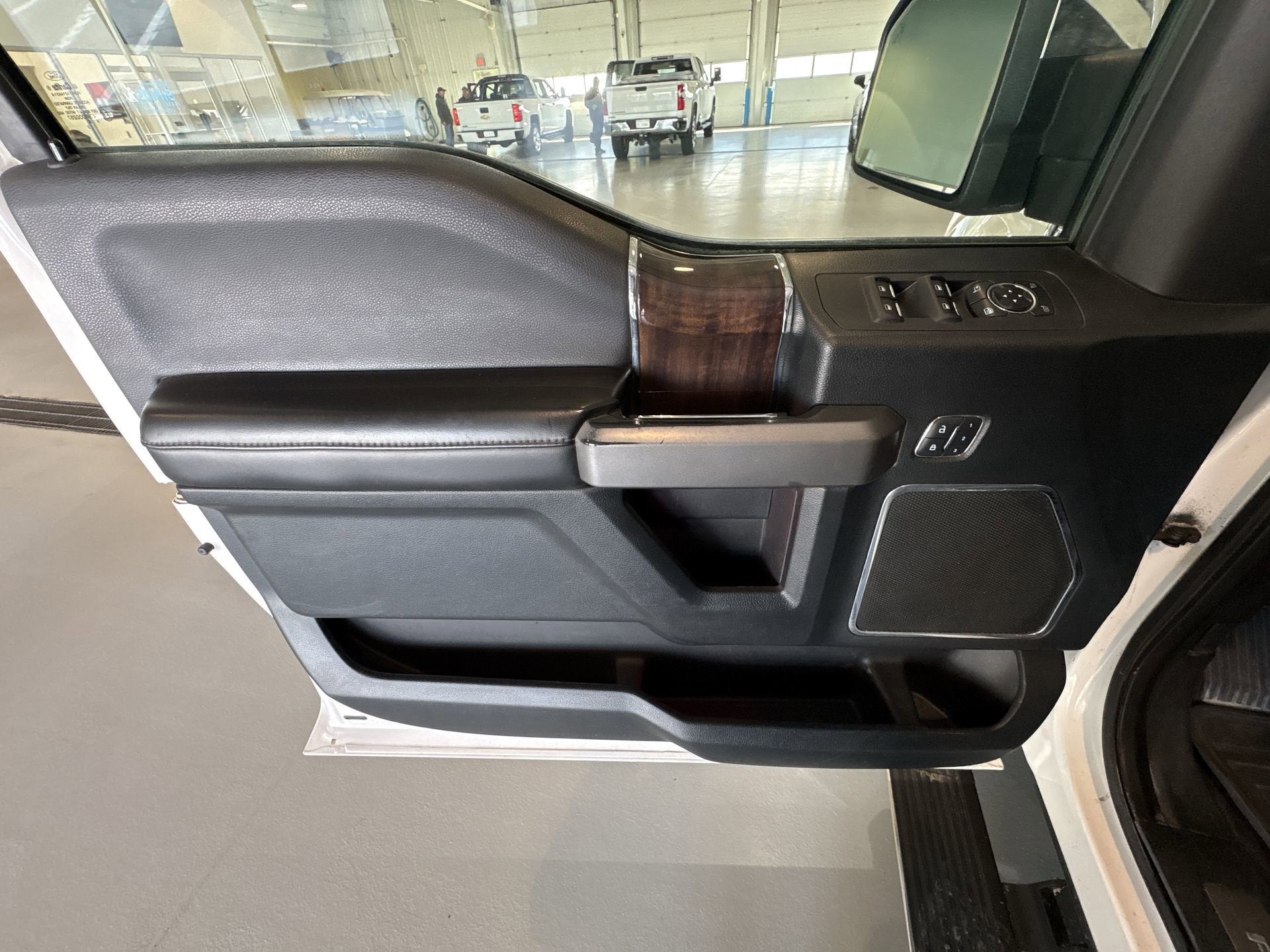 2016 Ford F-150 Platinum