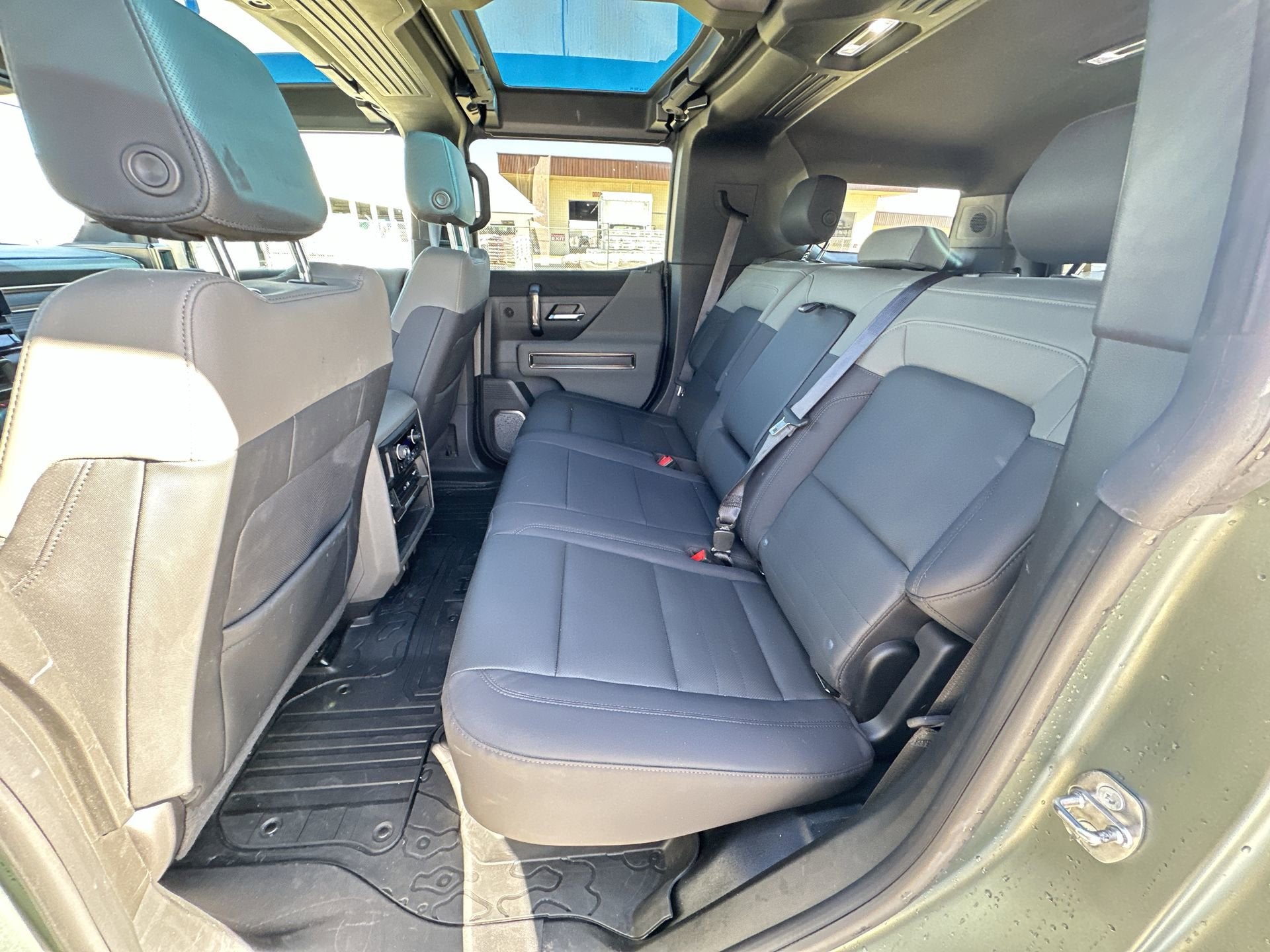 2024 GMC HUMMER EV SUV 3X