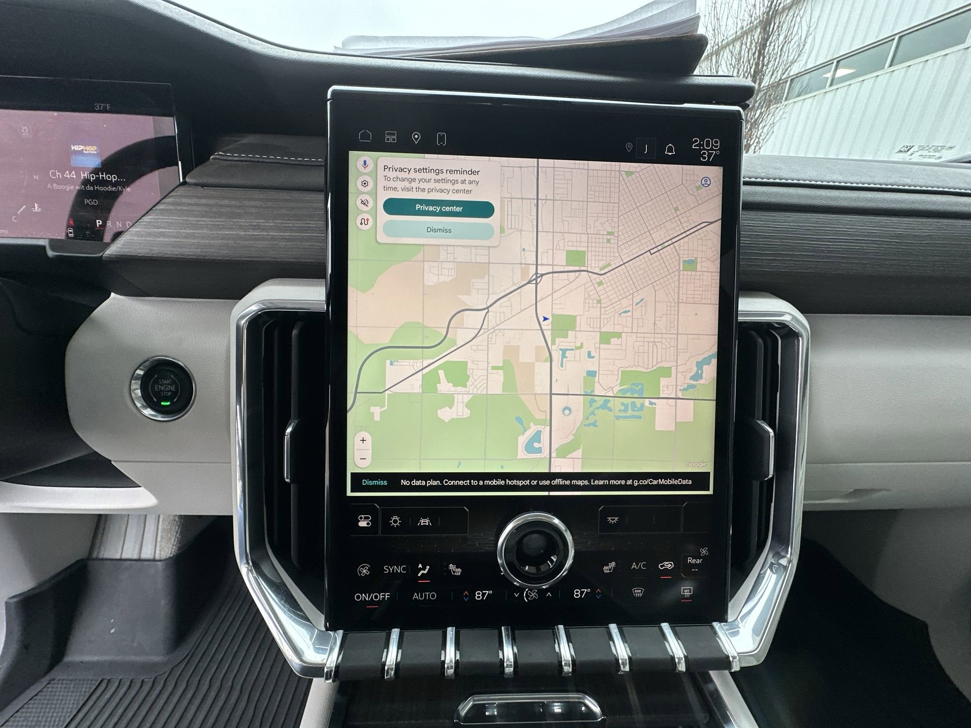 2024 GMC Acadia AWD Denali