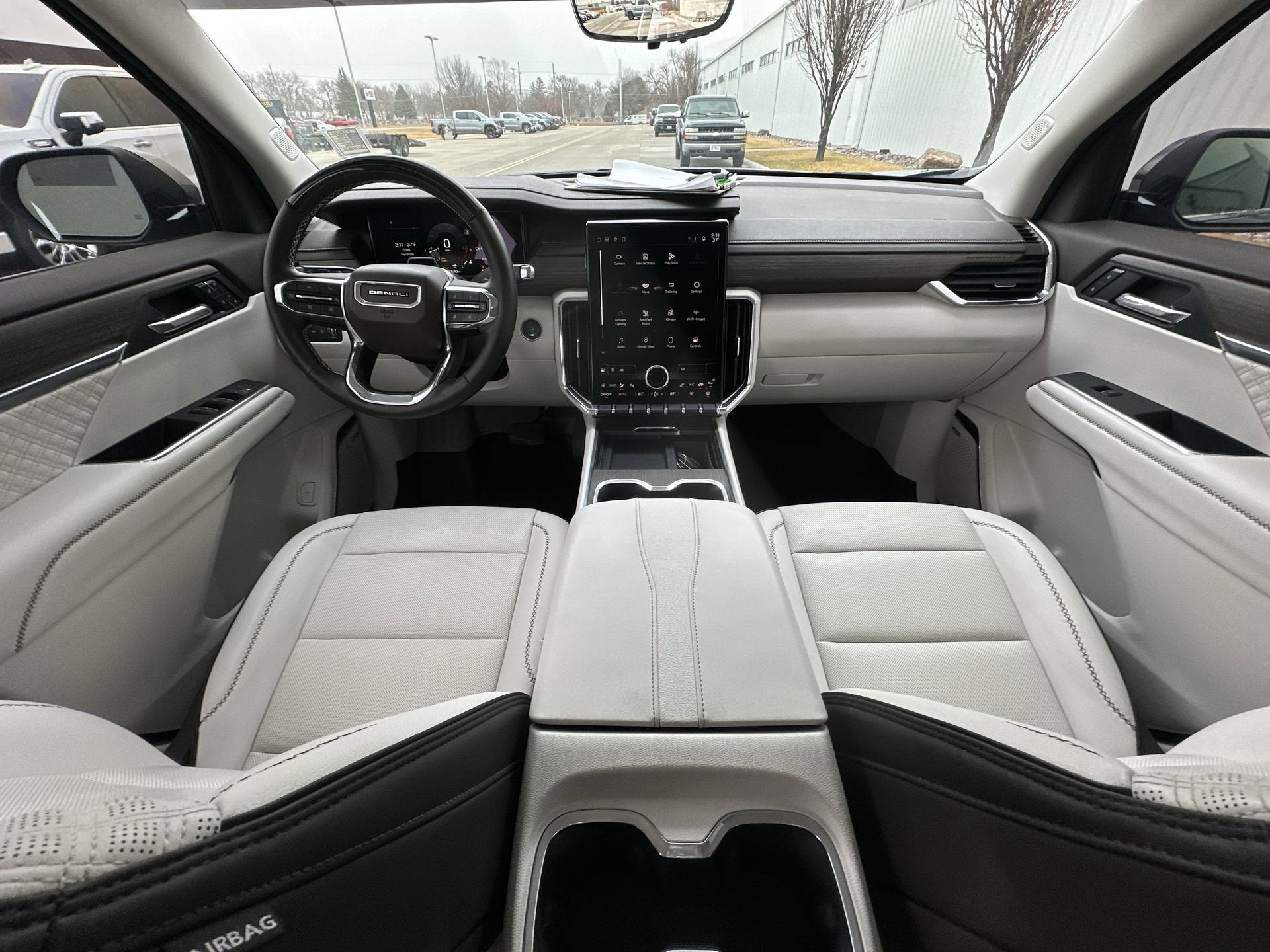 2024 GMC Acadia AWD Denali