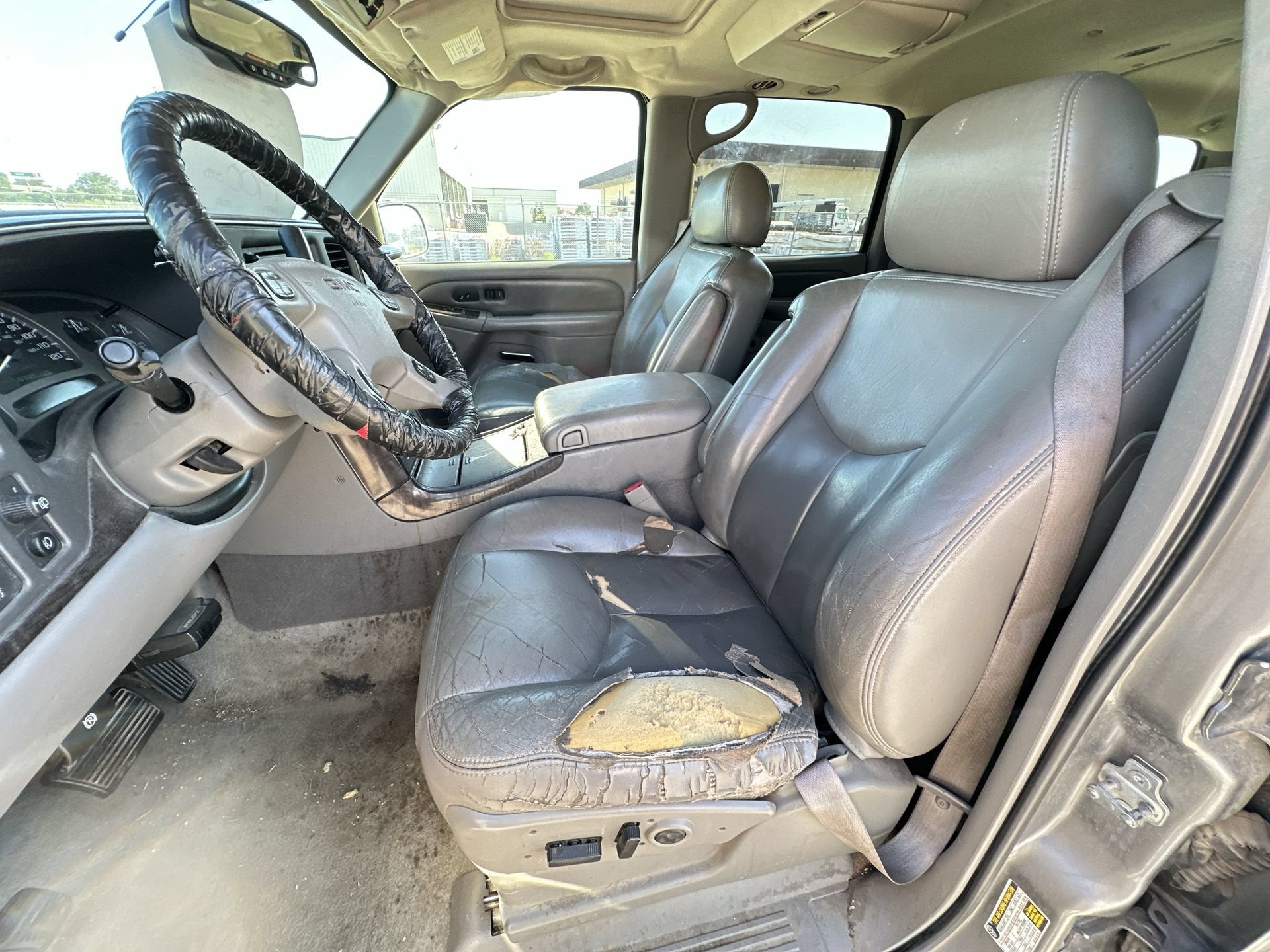 2005 GMC Yukon XL Denali 4DR 4WD 1500