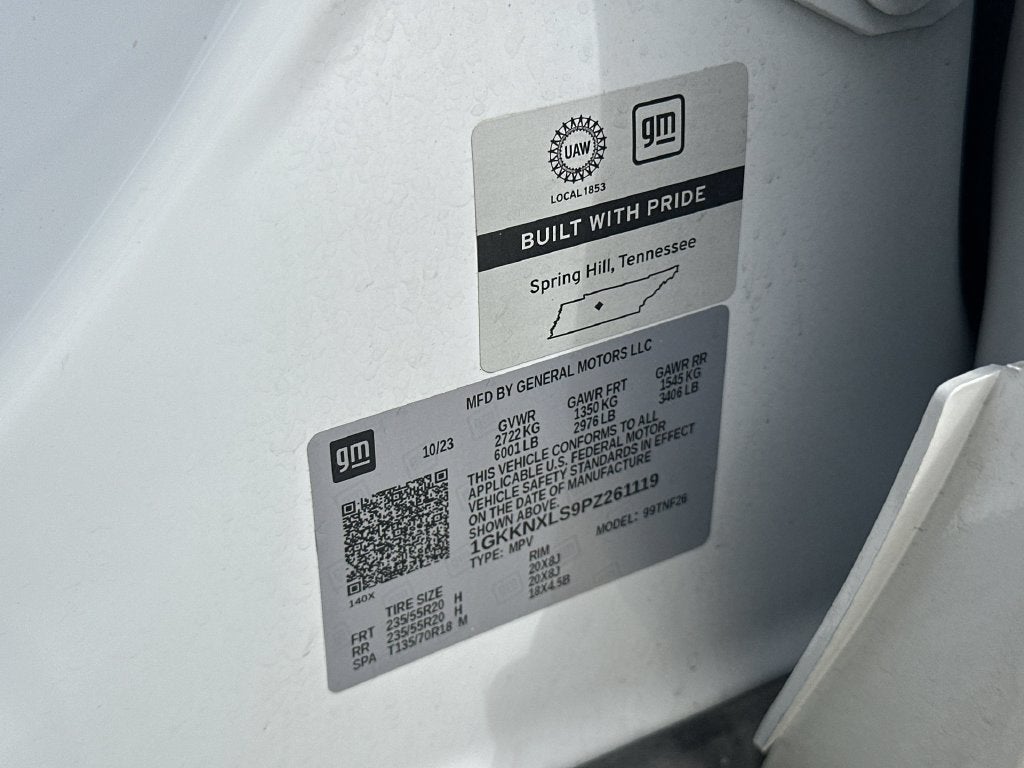 2023 GMC Acadia Denali