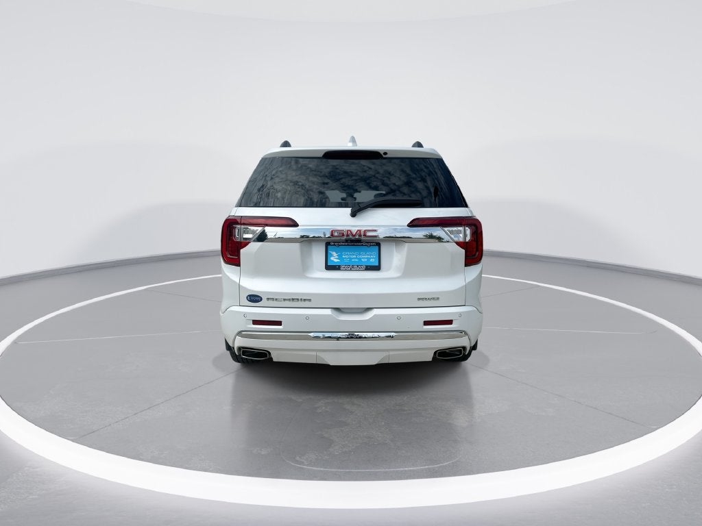 2023 GMC Acadia Denali