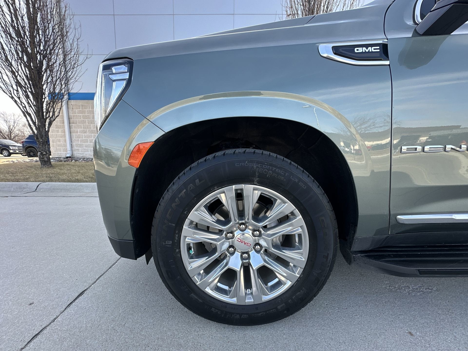 2023 GMC Yukon Denali