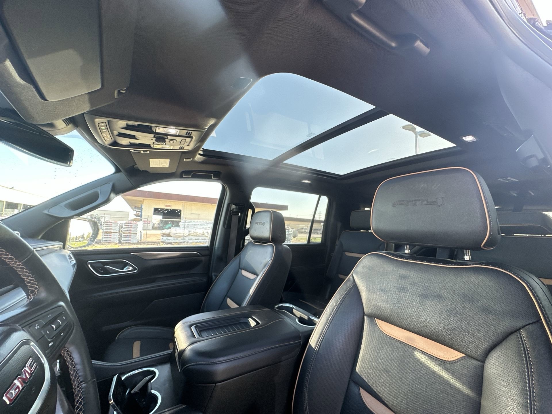 2023 GMC Yukon XL AT4