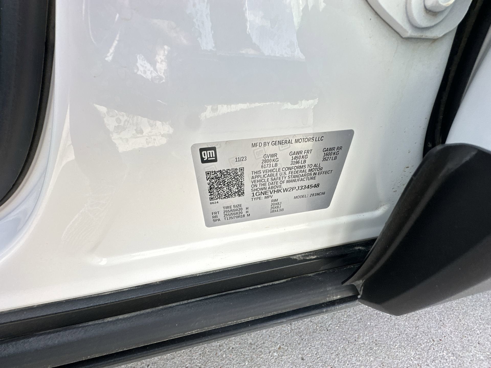 2023 Chevrolet Traverse LT Leather