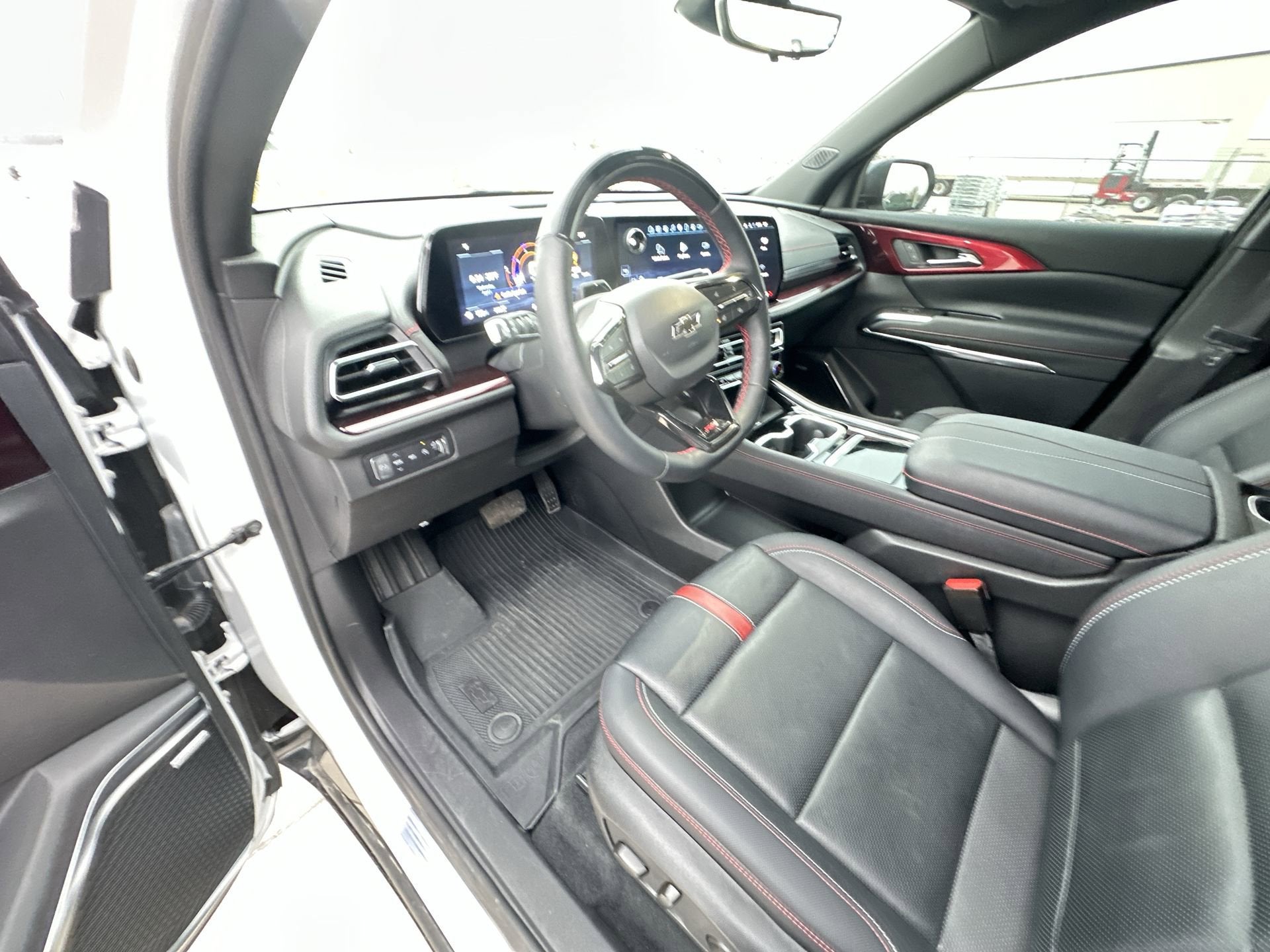 2025 Chevrolet Traverse AWD RS