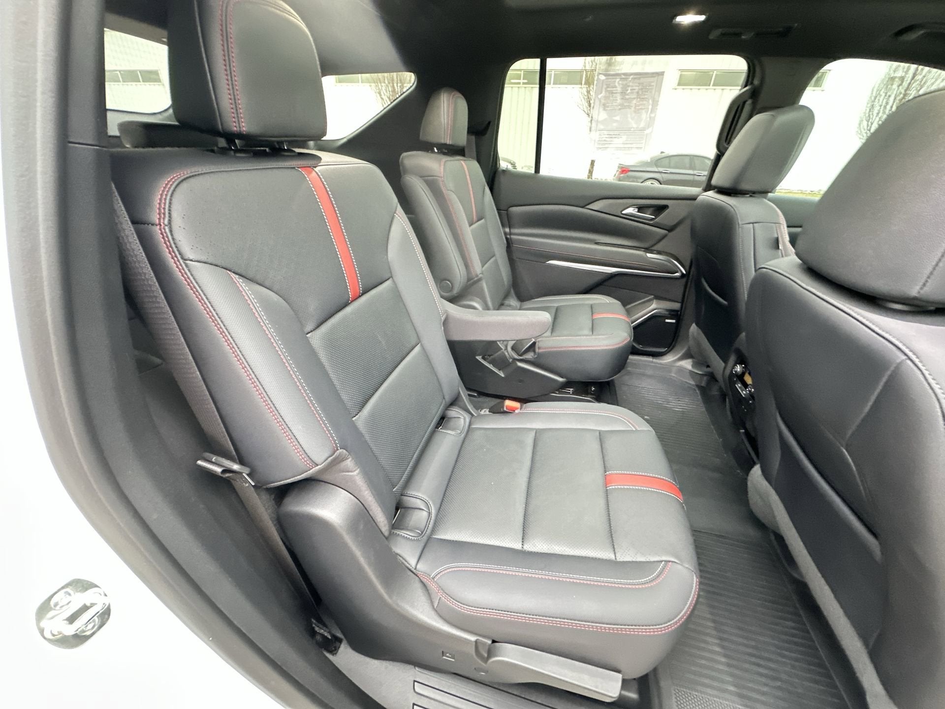 2025 Chevrolet Traverse AWD RS
