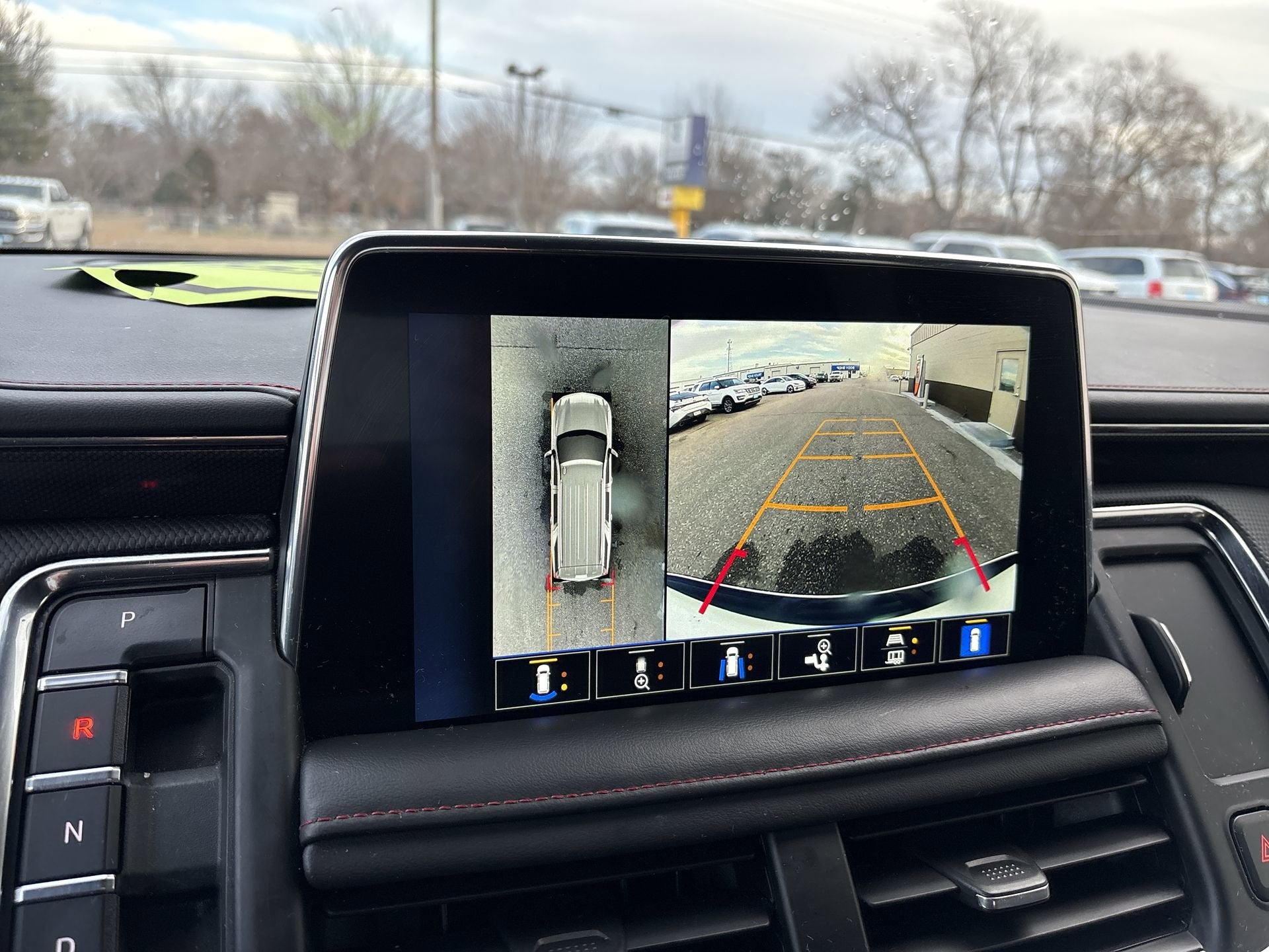 2022 Chevrolet Suburban RST