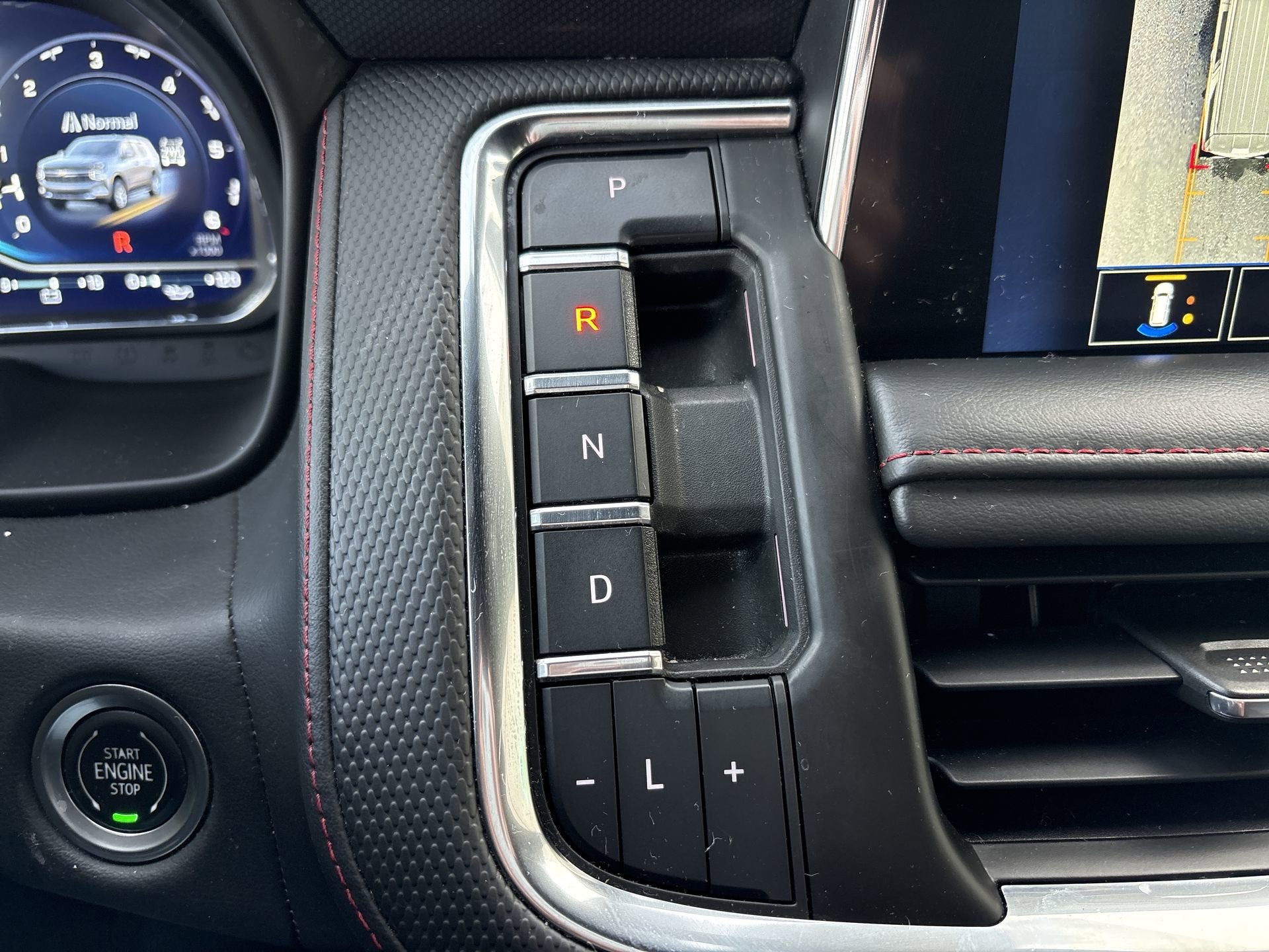 2022 Chevrolet Suburban RST