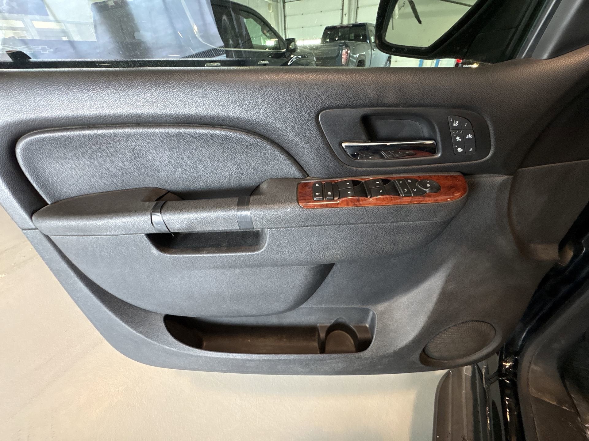 2014 Chevrolet Suburban LTZ