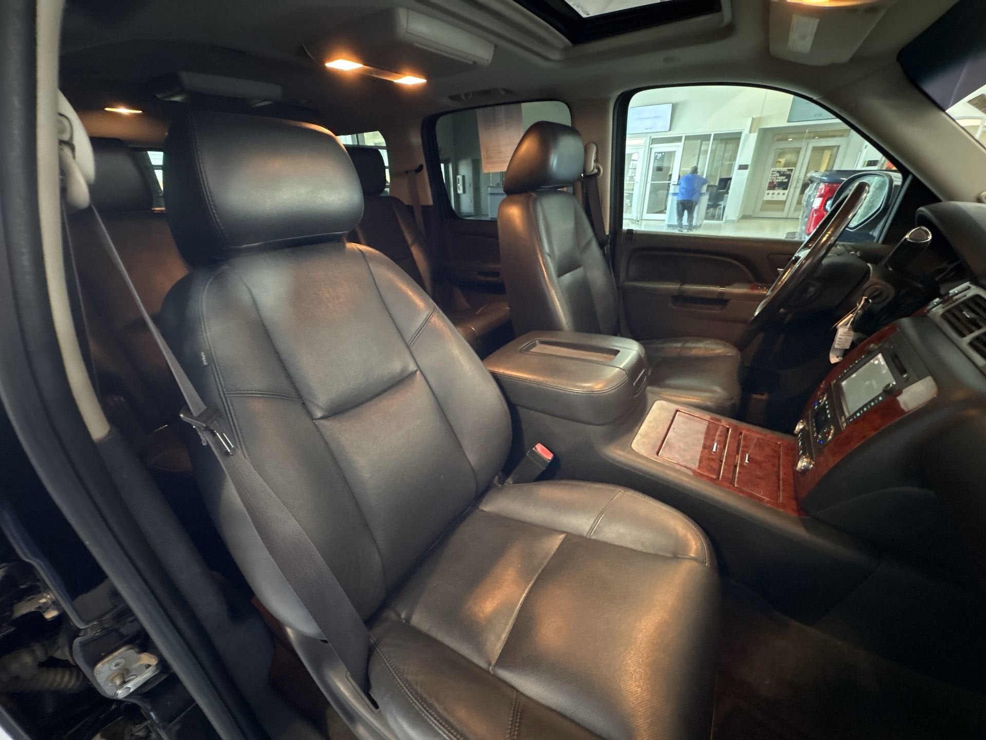 2014 Chevrolet Suburban LTZ