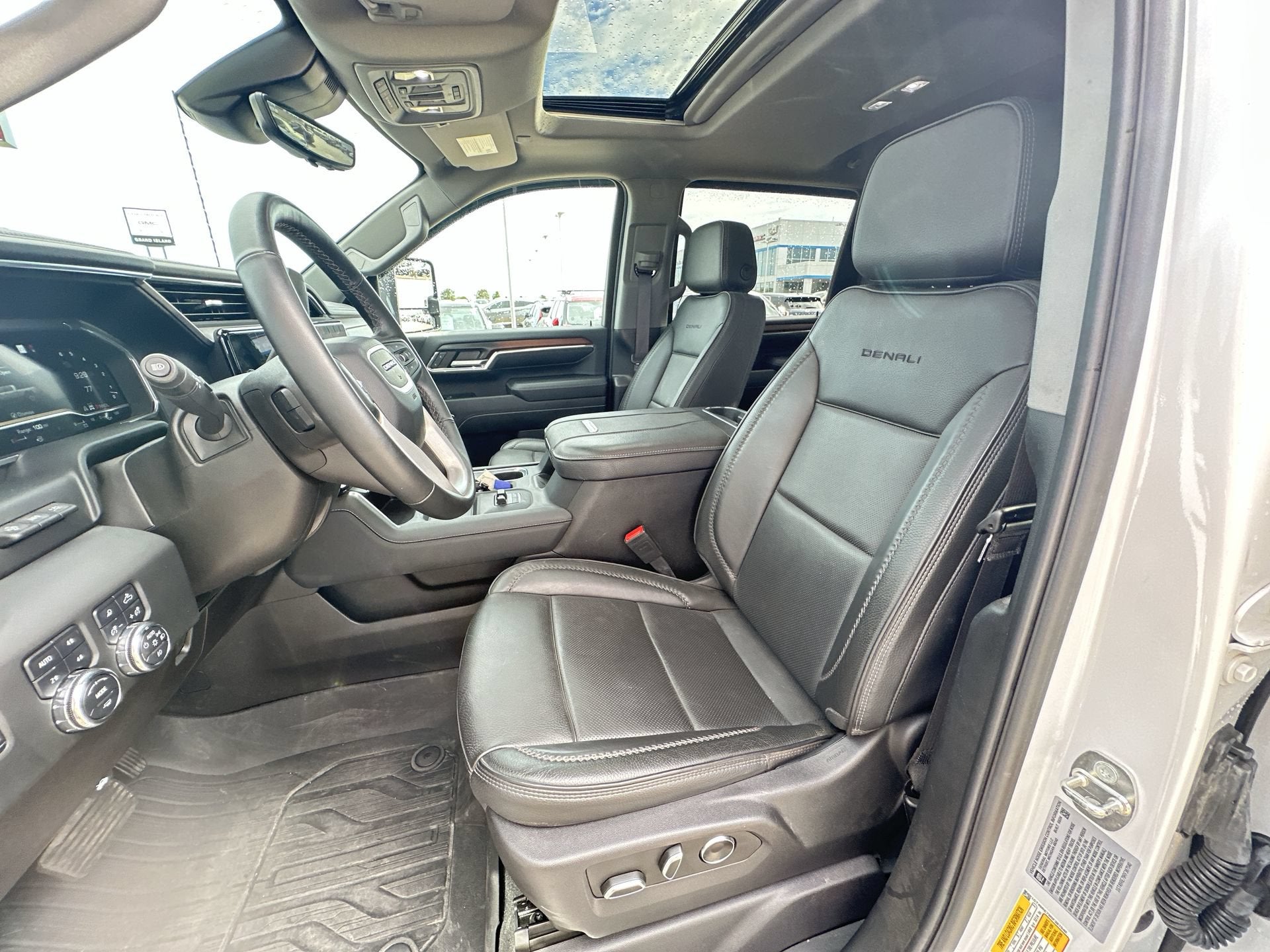 2024 GMC Sierra 2500HD Denali