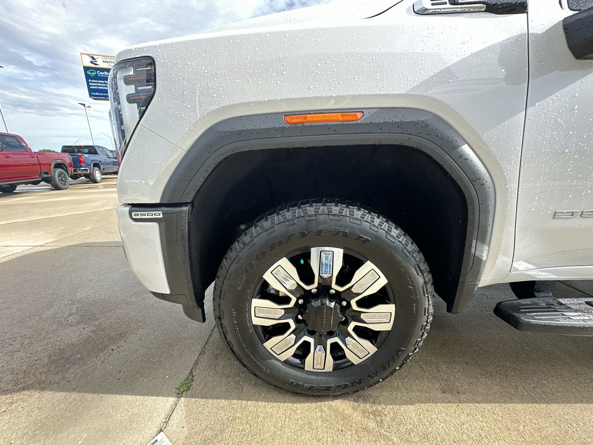2024 GMC Sierra 2500HD Denali