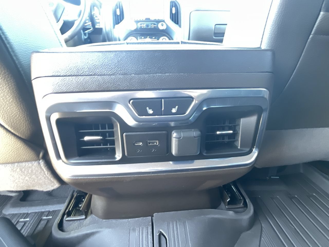 2023 GMC Sierra 2500HD Denali