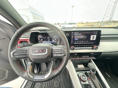 2025 GMC Canyon 4WD AT4