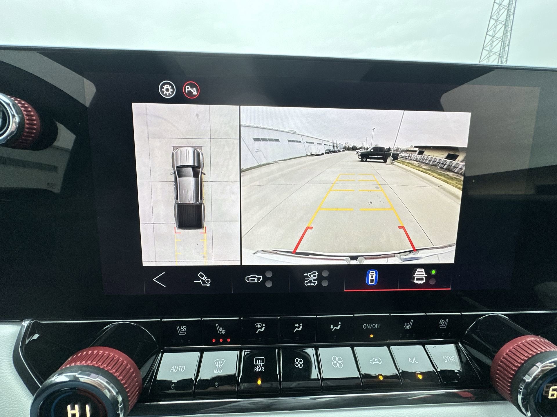 2025 GMC Canyon 4WD AT4