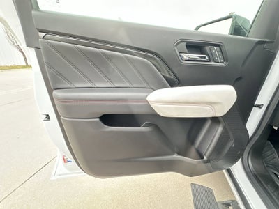 2025 GMC Canyon 4WD AT4