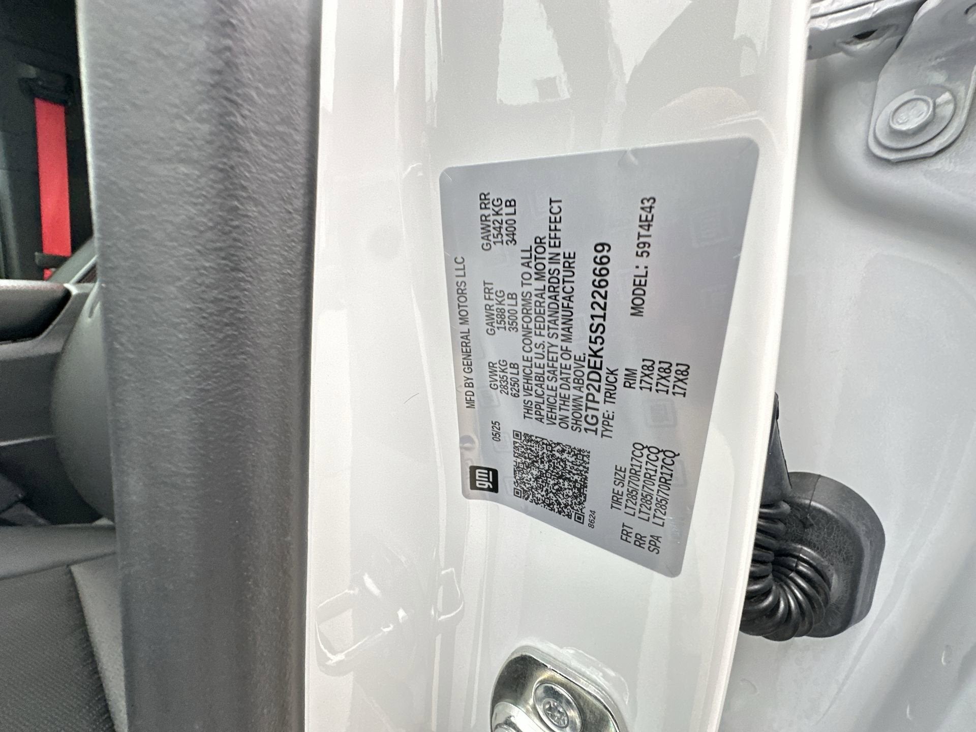 2025 GMC Canyon 4WD AT4