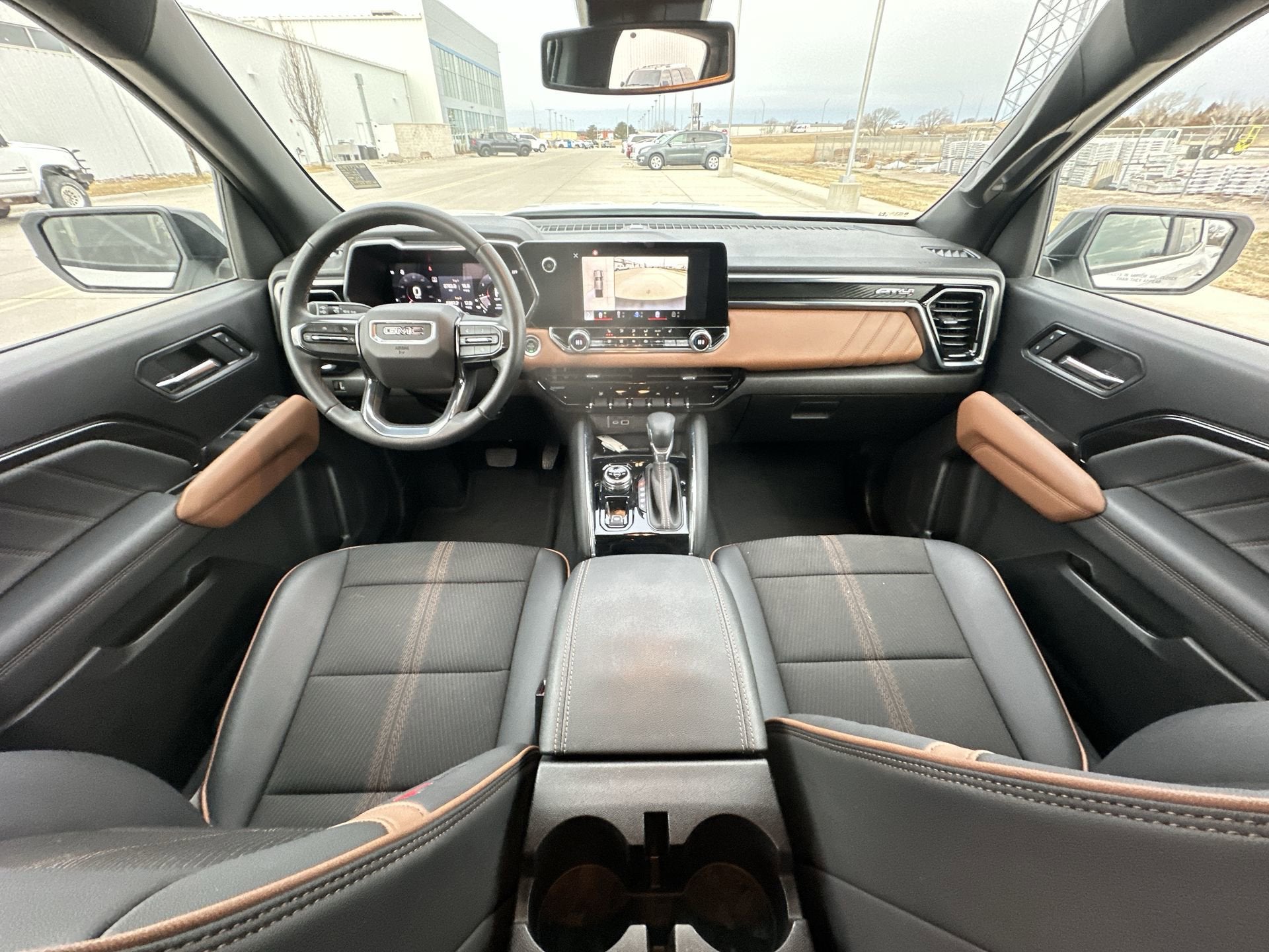 2024 GMC Canyon 4WD AT4